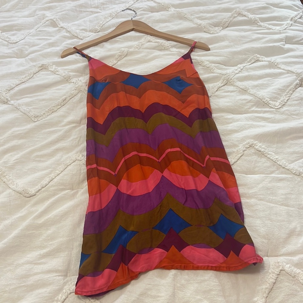Boutique 70s print PETITE dress. Brand Olivaceous.